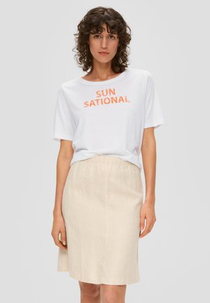 - T-shirt z nadrukiem