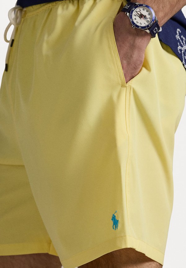 TRAVELER STRETCH CLASSIC FIT SWIM TRUNK - Swimming shorts - banana peel3