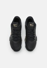 Nike Performance AIR MAX IMPACT 4 - Sapatilhas de basquetebol - black/metallic gold star/anthracite/white