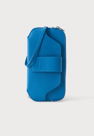 Paul Smith, TRAVEL POUCH - Reisitarvik - blue