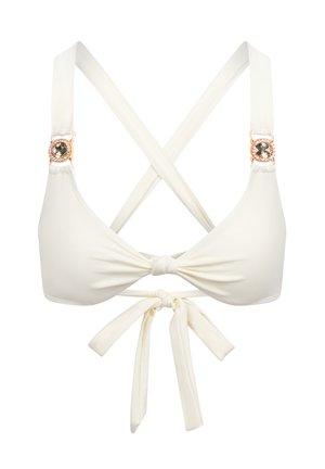 Witte bikinitop met driehoekige cups, verstelbare banden die op de rug kruisend zijn, en een decoratieve gouden accent met een edelsteen detail op de schouders.