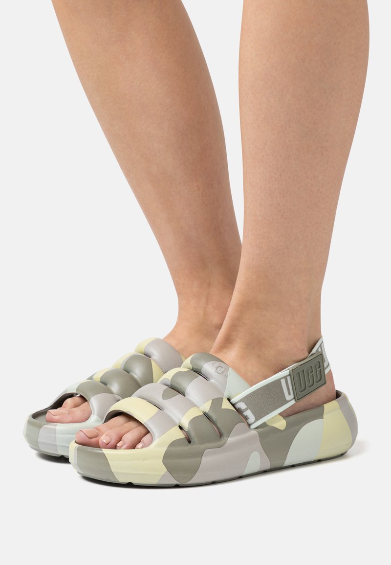 UGG SPORT YEAH CAMOPOP Sandalen moss green/olijfgroen Zalando.nl
