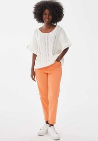 blue shadow CASJO biały denim