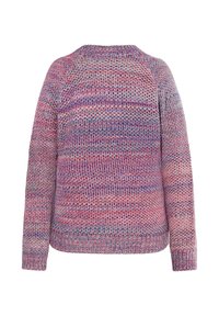 Mehrfarbiger gestrickter Pullover in den Farbnuancen Rosa, Lila und Blau, von hinten gezeigt, mit langen Ärmeln und gerippten Bündchen und Saum.