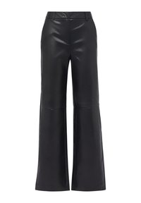 Czarne szerokie spodnie ze skóry z wysokim stanem. Charakteryzują się gładkim wykończeniem, minimalną liczbą szwów oraz luźnym krojem zapewniającym wygodę.