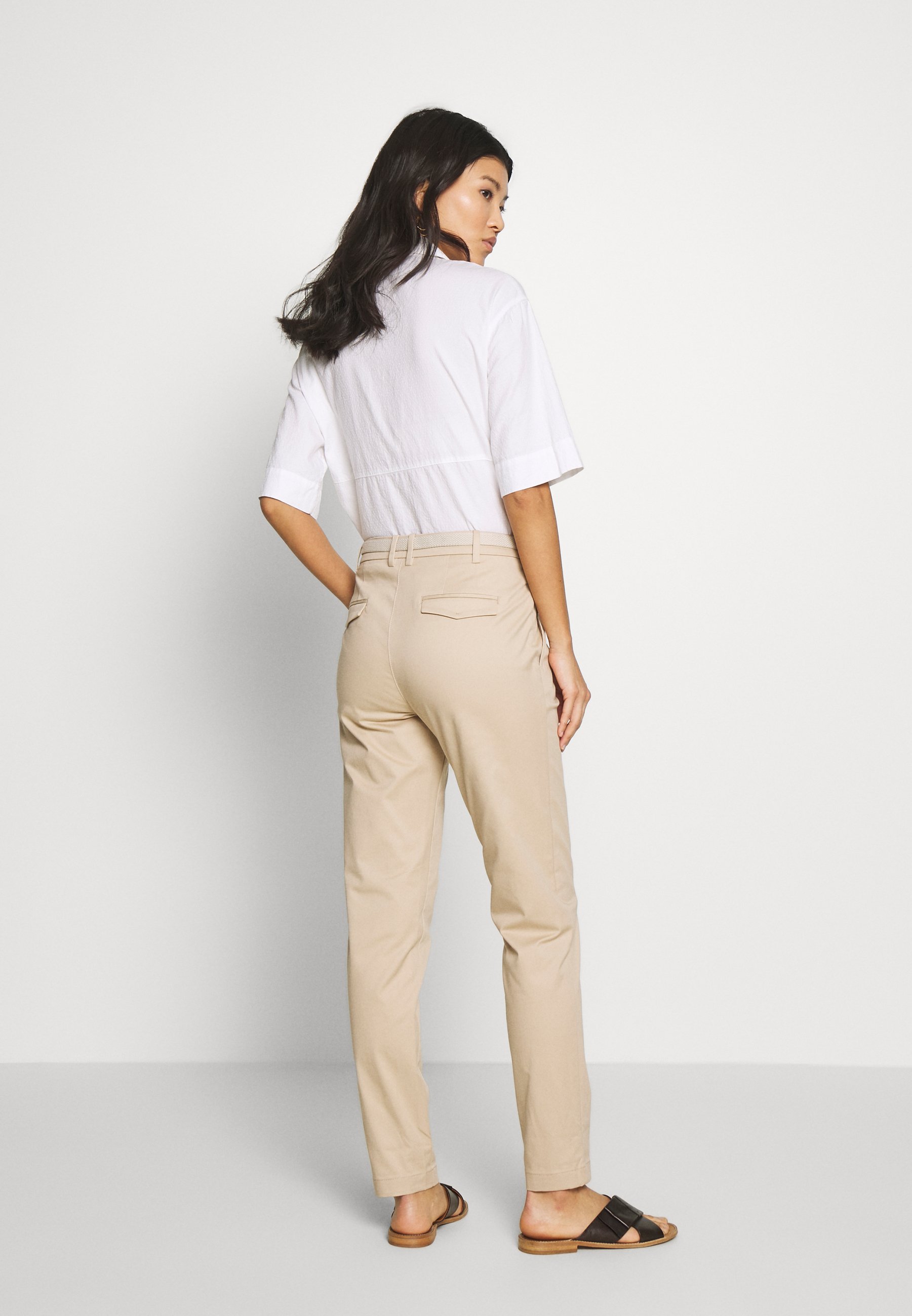 Esprit Collection MLA 030EO1B308 Bukse beige Zalando.no Gina Tricot LISA Bukse light linen beigebeige Zalando.no