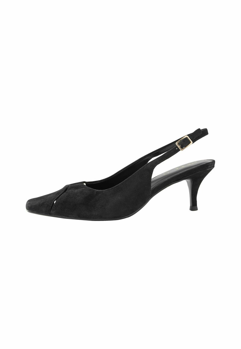 Mustat mokkanahkaiset slingback-kengät, joissa on terävä kärki, leikkausten yksityiskohtia ja matala stiletto-korko. Solkikiinnitys säädettävässä hihnassa.