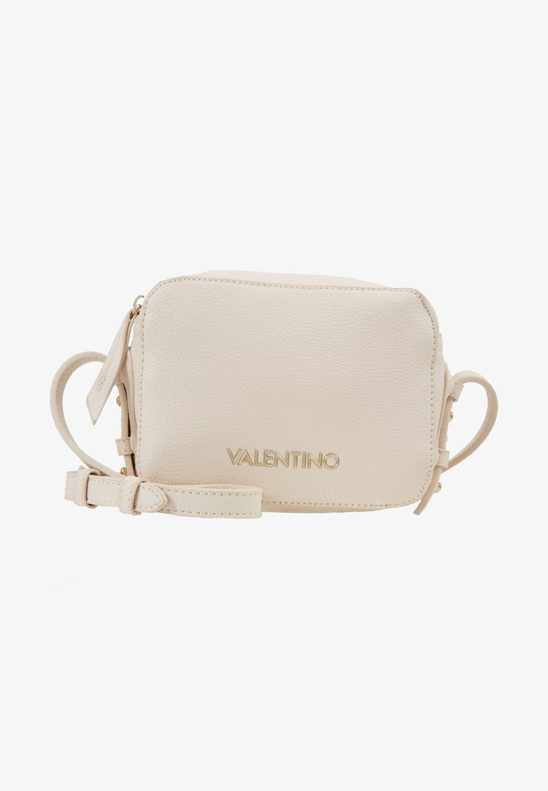 Borsa crossbody in pelle beige con logo dorato "Valentino", forma rettangolare, texture liscia, tracolla regolabile e chiusura con zip.