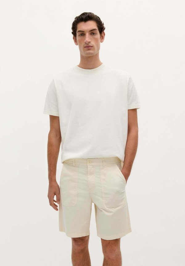 RIAN  - Shorts - cream