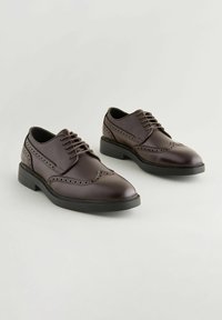 Next BROGUE - REGULAR FIT - Paeltega jalanõud - brown