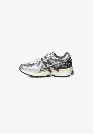 New Balance, NEW BALANCE 1906A - Baskets basses - silver blu