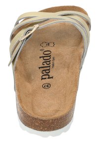 Sandalo con plantare in sughero e cinturini in pelle beige e grigia, dotato di un accento in metallo e logo stampato sul plantare.