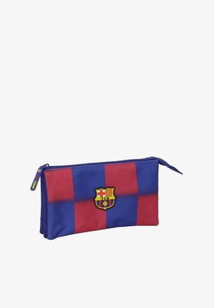 Niebieski i czerwony piórnik na zamek błyskawiczny wykonany z płótna. Posiada wzór w paski oraz logo FC Barcelona z przodu. Kompaktowy i prostokątny kształt.
