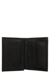 Portefeuille en cuir noir avec plusieurs emplacements pour cartes, une finition texturée et une poche pour ID transparente. Design simple et pliable avec des détails de couture.