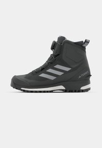 Selected, core black/grey three/grey five