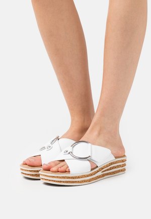 Gabor Pantolette flach - weiß