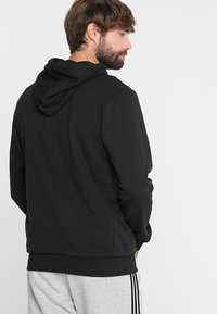 adidas Performance MUST HAVES SPORT REGULAR FIT HOODIE - Felpa con cappuccio - black/white