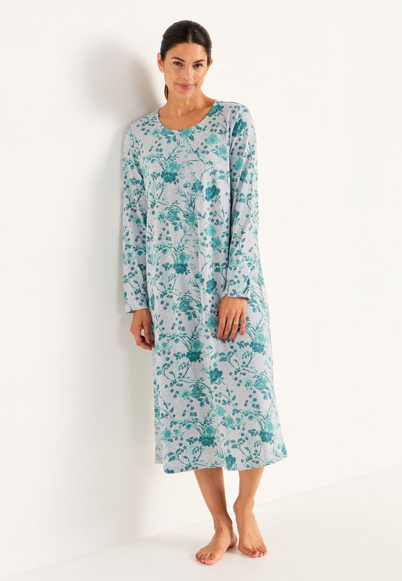 Blommig nattsärk i ljusgrått med turkosa blommor, långa ärmar, rund halsringning, mjukt tyg, knälång design och avslappnad passform.