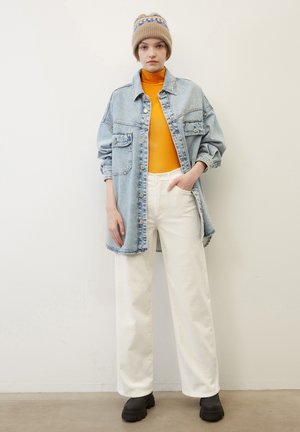 Flared Jeans - pistachio shell
