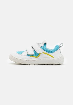 Froddo BAREFOOT BASE UNISEX - Zapatos con cierre adhesivo - light blue