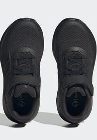 adidas Performance FALCON 3.0 ELASTIC LACE STRAP - Zapatillas running asfalto - core black   core black   core black