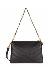 Pochette en cuir noir avec un motif matelassé diagonal, chaîne en métal doré et quincaillerie, fermeture zippée et finition texturée.