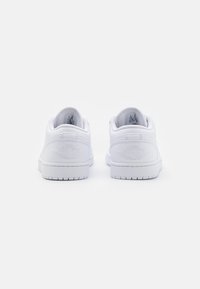 Jordan Zapatillas - white