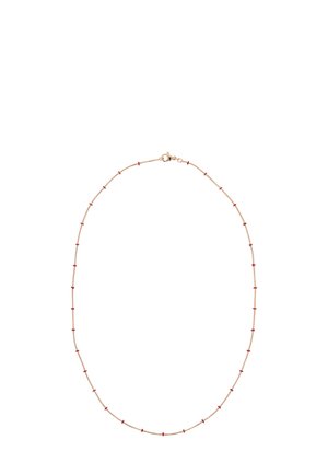 Zarte goldene Halskette mit gleichmäßig verteilten kleinen roten Perlen und einem Springer-Verschluss.