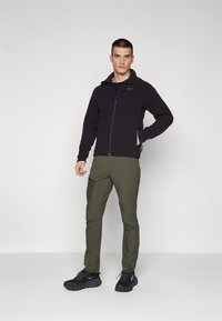 Salewa AGNER LIGHT PANTS - Hlače za na prostem - dark olive