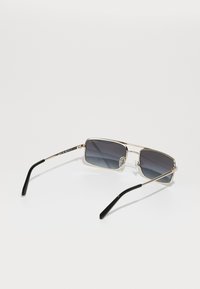 Guess Occhiali da sole - matte black/gradient smoke