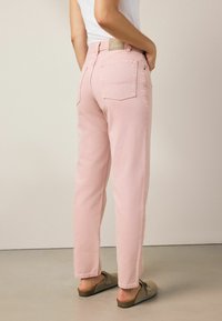 Next COLUMN PETITE - Džíny Slim Fit - pink