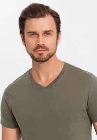 Ombre SET OF 3 V-NECK - Jednoduché tričko - olive - navy - black