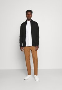 Lindbergh ZIP  - Ζακέτα - black