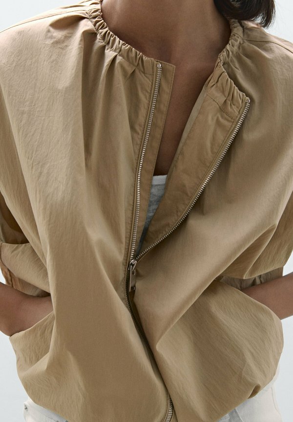 WITH RUFFLE DETAIL - Waistcoat - beige4