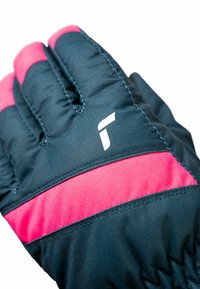 Svarta och rosa isolerade handskar med en vadderad design, med en stiliserad vit logotyp och en slät yta.