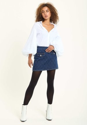 VOLUME SLEEVE  - Button-down blouse - white