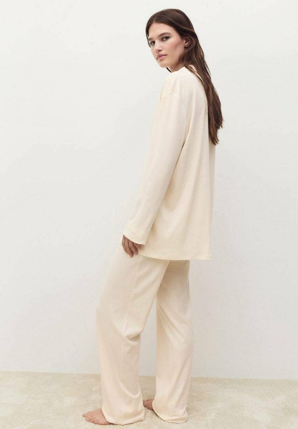 PLAIN - Pyjama top - beige2