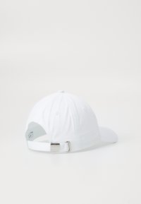 Calvin Klein MUST LOGO UNISEX - Nokkmüts - bright white