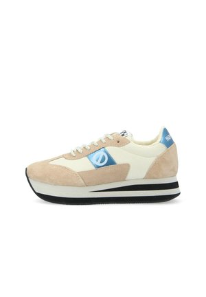 Trainers - beige