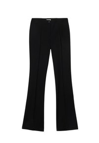 Pantalones negros acampanados con un diseño elegante, confeccionados con una tela suave. Cuentan con cierre frontal de cremallera y un sutil detalle decorativo de botón.