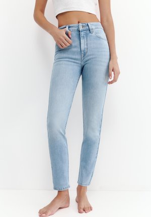 HIGH-WAIST - Slimfit džínsy - light blue