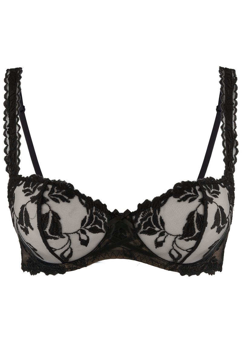 Soutien-gorge en dentelle noire avec broderies florales, bonnets en mesh transparent, bretelles volantes et accents en satin. Design structuré avec armatures pour un soutien.