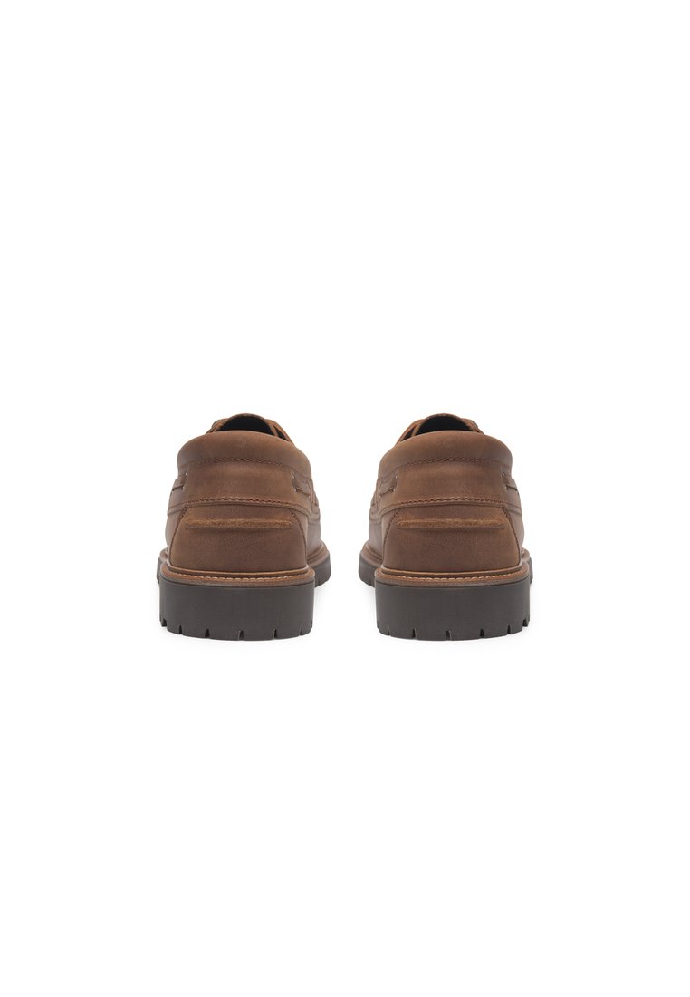 Chaussures Bateau Classiques En Cuir Mocassin Marron Et Blanc - Style Intemporel Avec Lacets Et Œillets