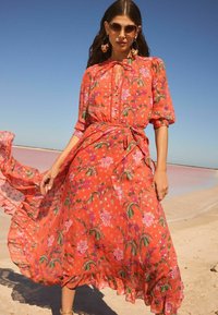 Love & Roses NOTCH NECK 3/4 SLEEVE MIDI - Marškininė suknelė - orange floral