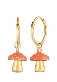 Orecchini a cerchio dorati con pendenti a forma di fungo corallo; i funghi hanno una finitura liscia con pois bianchi sui cappelli e gambi texturizzati.