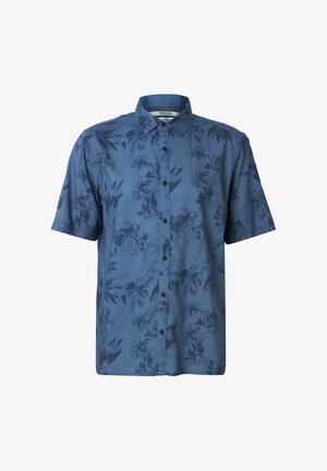 Camisa azul de manga corta con estampado floral azul oscuro y cuello clásico, talla grande.