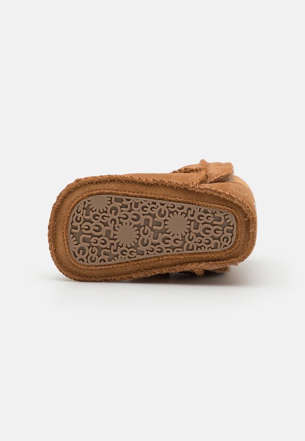 BABY CLASSIC AND LOVEY UNISEX – Krabbelschuh – chestnut