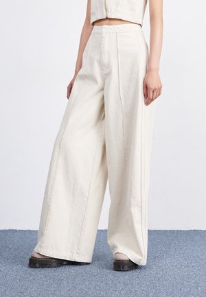 Pernera ancha - beige