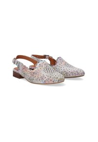 Mehrfarbige Slingback-Schuhe mit niedrigem Absatz. Aus perforiertem Leder gefertigt, mit einem wellenförmigen Randdesign und einem mit Schnalle versehenen Riemen für einen sicheren Halt.
