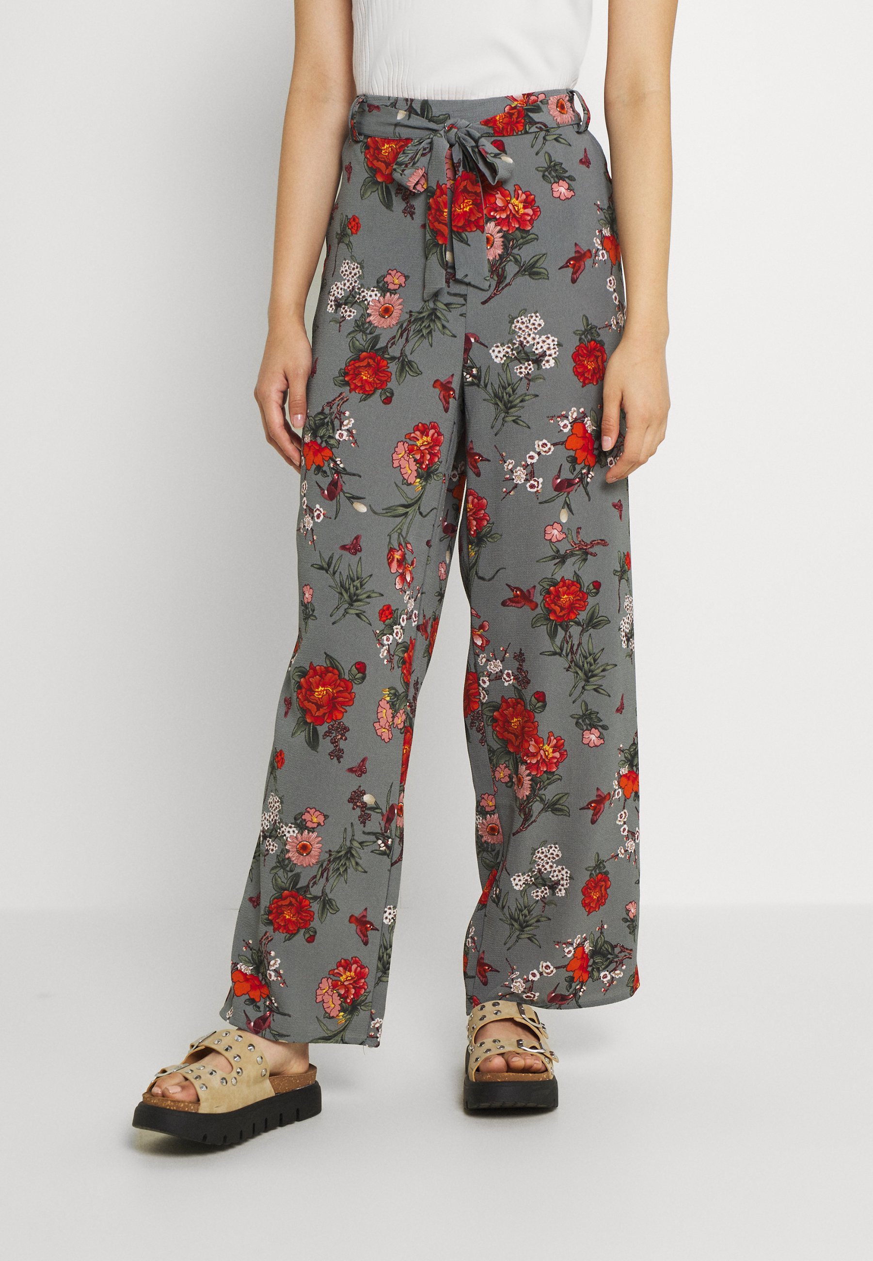 ONLY ONLNOVA PALAZZO PANT - Pantalones - balsam green/verde oscuro -  Zalando.es